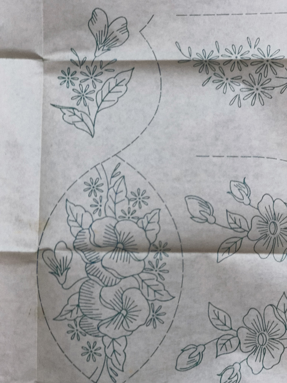 Vintage Hot Iron Transfer Pattern 831 