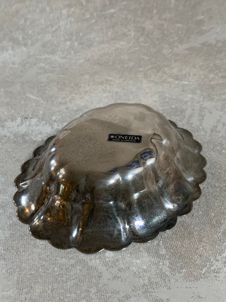 Oneida Silver-Plated Oval Scalloped Dish, Made in America