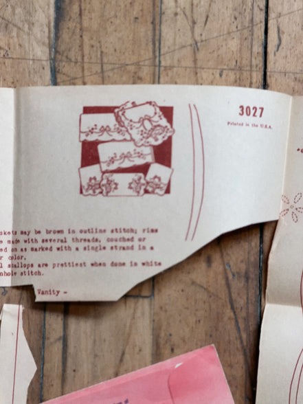 Vintage Aunt Martha's Hot Iron Transfer #3027 "Bows and Flower Baskets," Scalloped Scarf & Pillowcase Embroidery Pattern