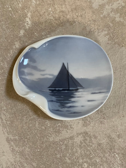 Bing & Grøndahl B&G Denmark Porcelain Trinket Dish | Sailboat Maritime Scene | Grisaille Underglaze | Made in Denmark | Model 474 | Danish Porcelain Collectible