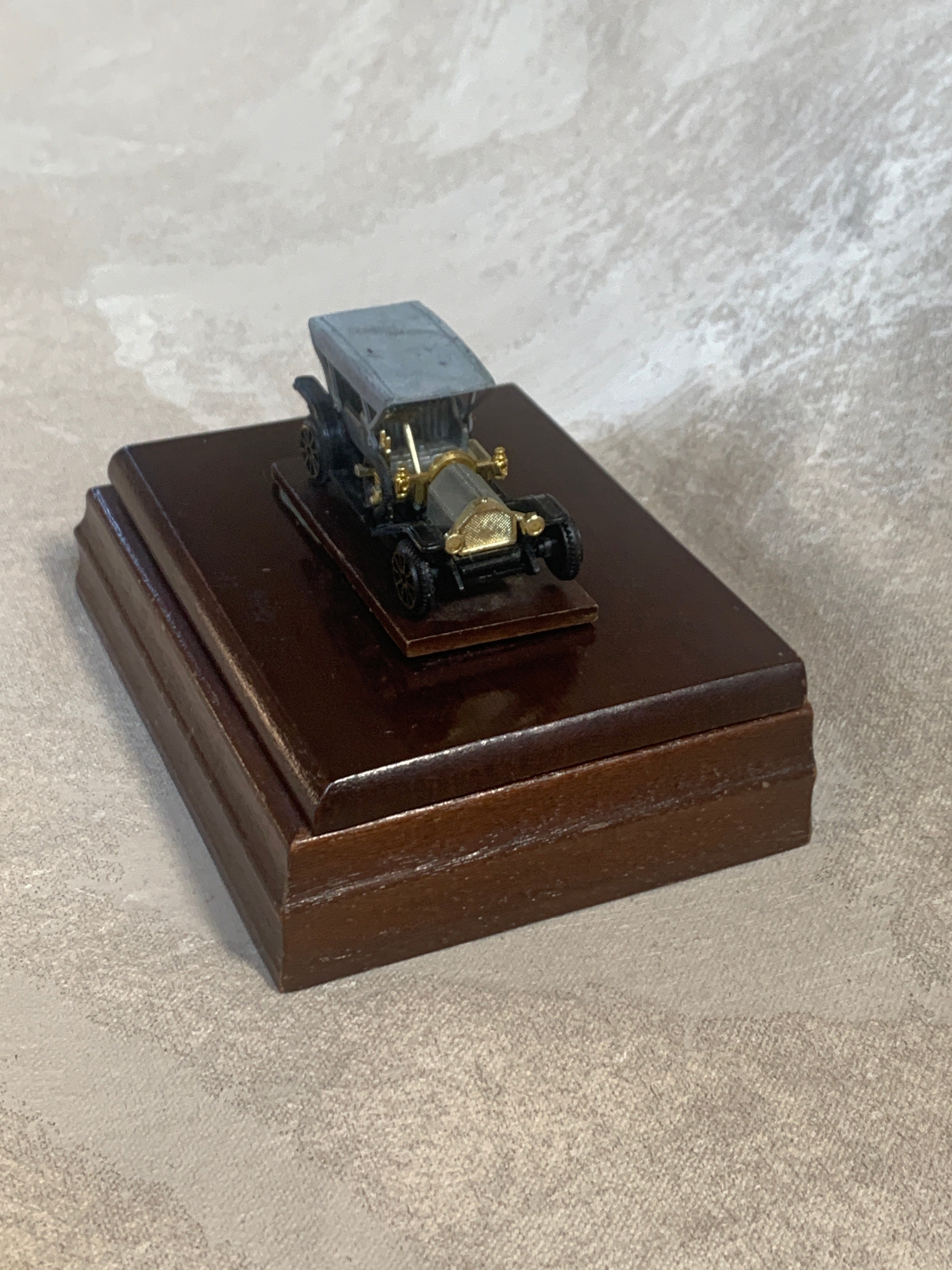 Edwardian Touring Car Miniature | Hinged Walnut Display Box | Felt-Lined | Brass Hardware | 1905–1915