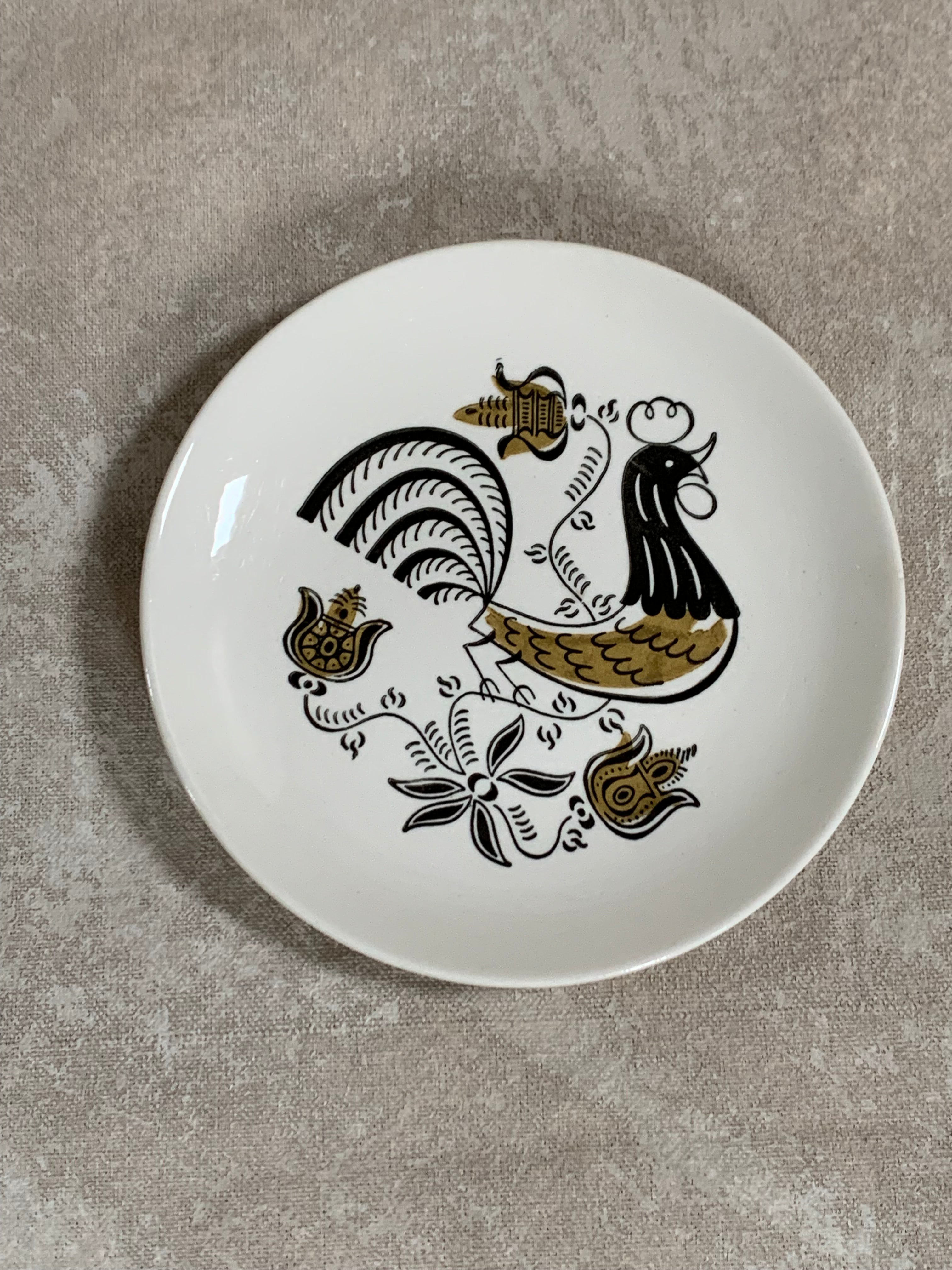 Mid-Century Folk Art Rooster Plate | Black & Mustard Gold Transfer | Pennsylvania Dutch Motif | Salad Plate | Farmhouse Decor | American Dinnerware | circa 1950s–1960s