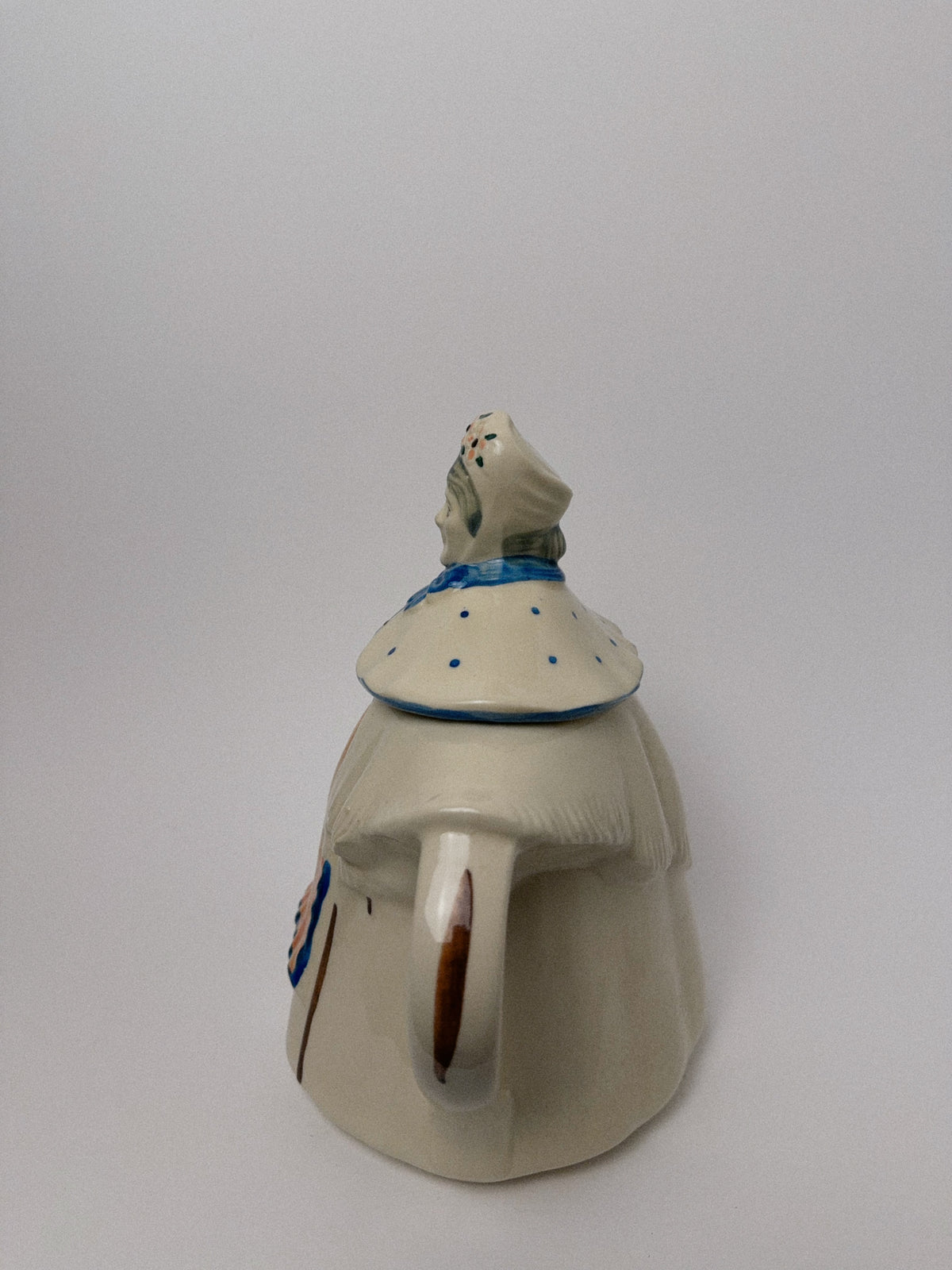 Granny Ann Teapot, Shawnee Style, Marked USA, 1940s