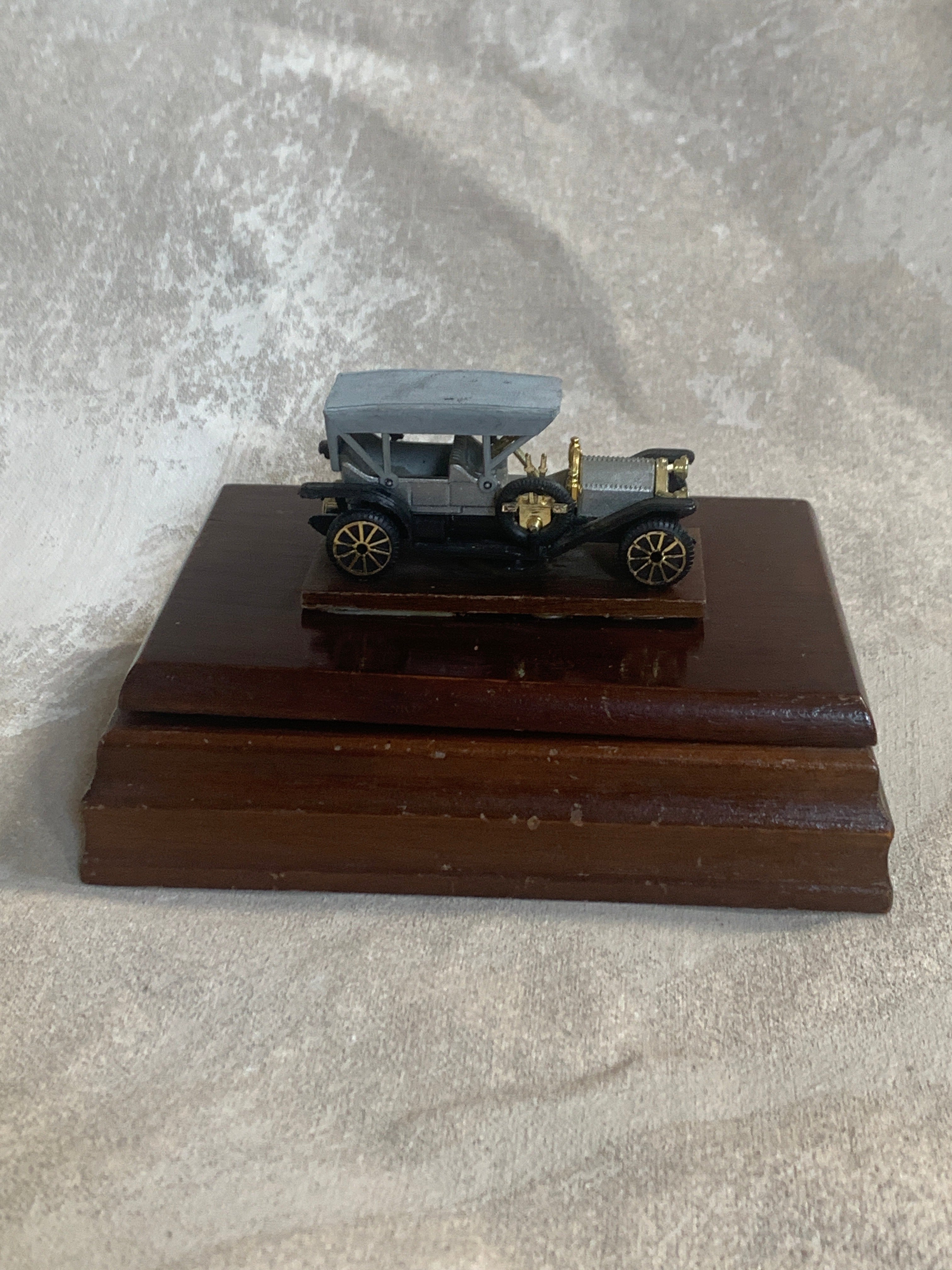 Edwardian Touring Car Miniature | Hinged Walnut Display Box | Felt-Lined | Brass Hardware | 1905–1915