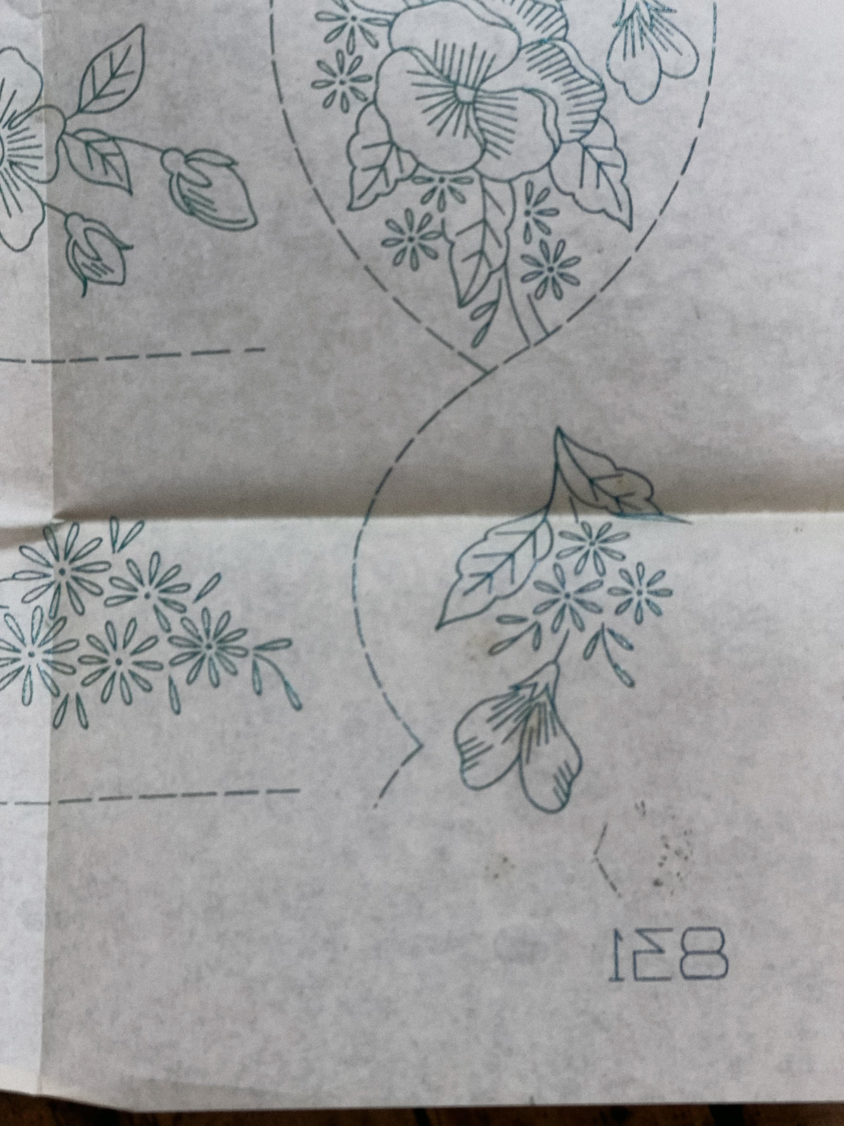 Vintage Hot Iron Transfer Pattern 831 