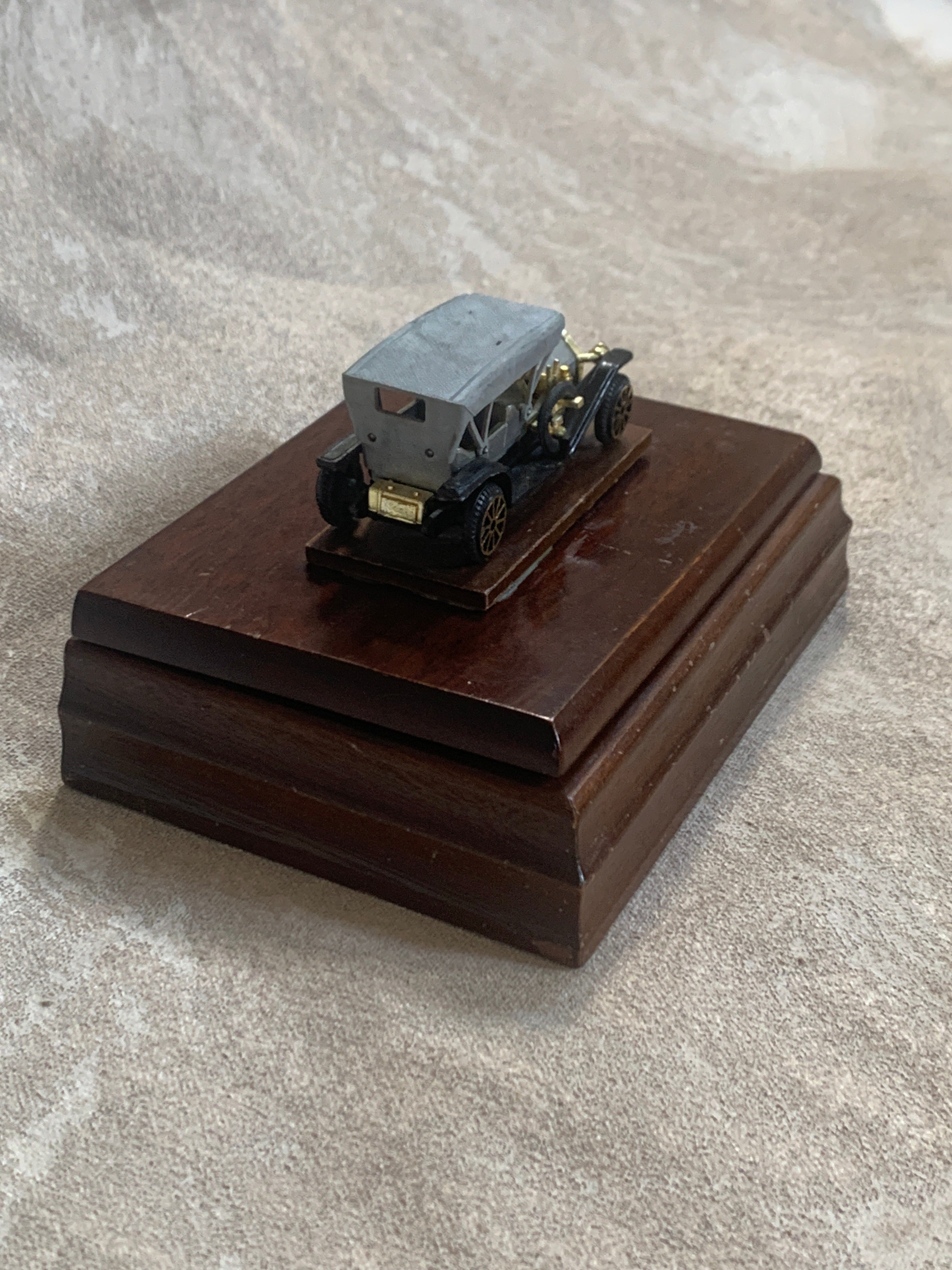 Edwardian Touring Car Miniature | Hinged Walnut Display Box | Felt-Lined | Brass Hardware | 1905–1915