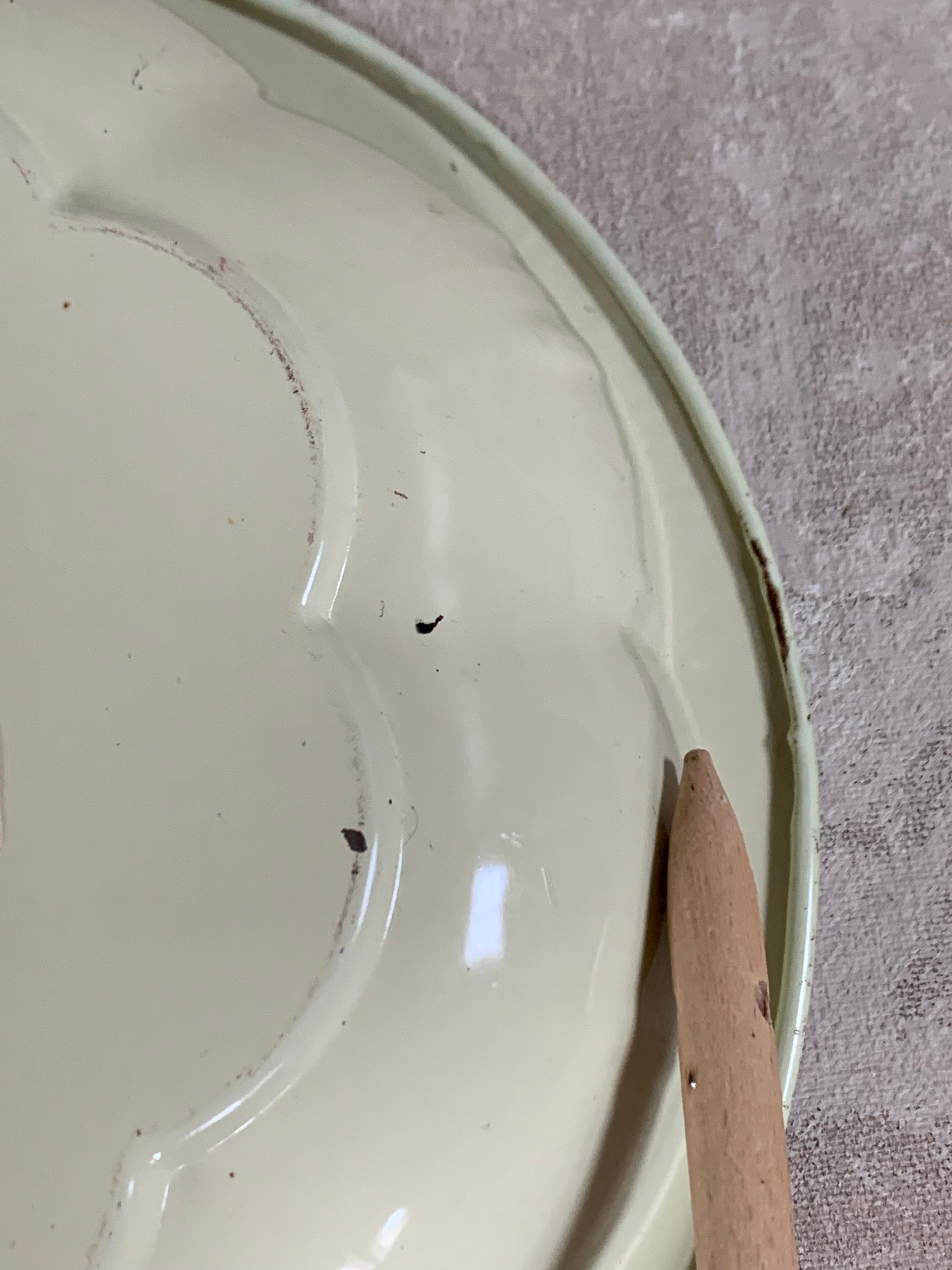 Daher Decorated Ware Bird and Cherry Tin Serving Tray, 1971