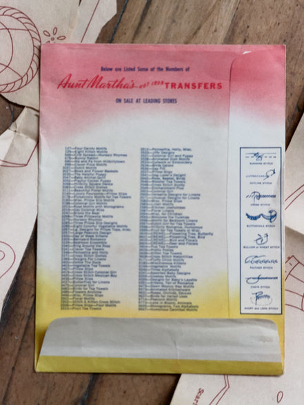 Vintage Aunt Martha's Hot Iron Transfer #3027 "Bows and Flower Baskets," Scalloped Scarf & Pillowcase Embroidery Pattern