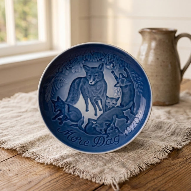 Bing & Grøndahl 1979 Mother's Day Plate, Fox with Cubs